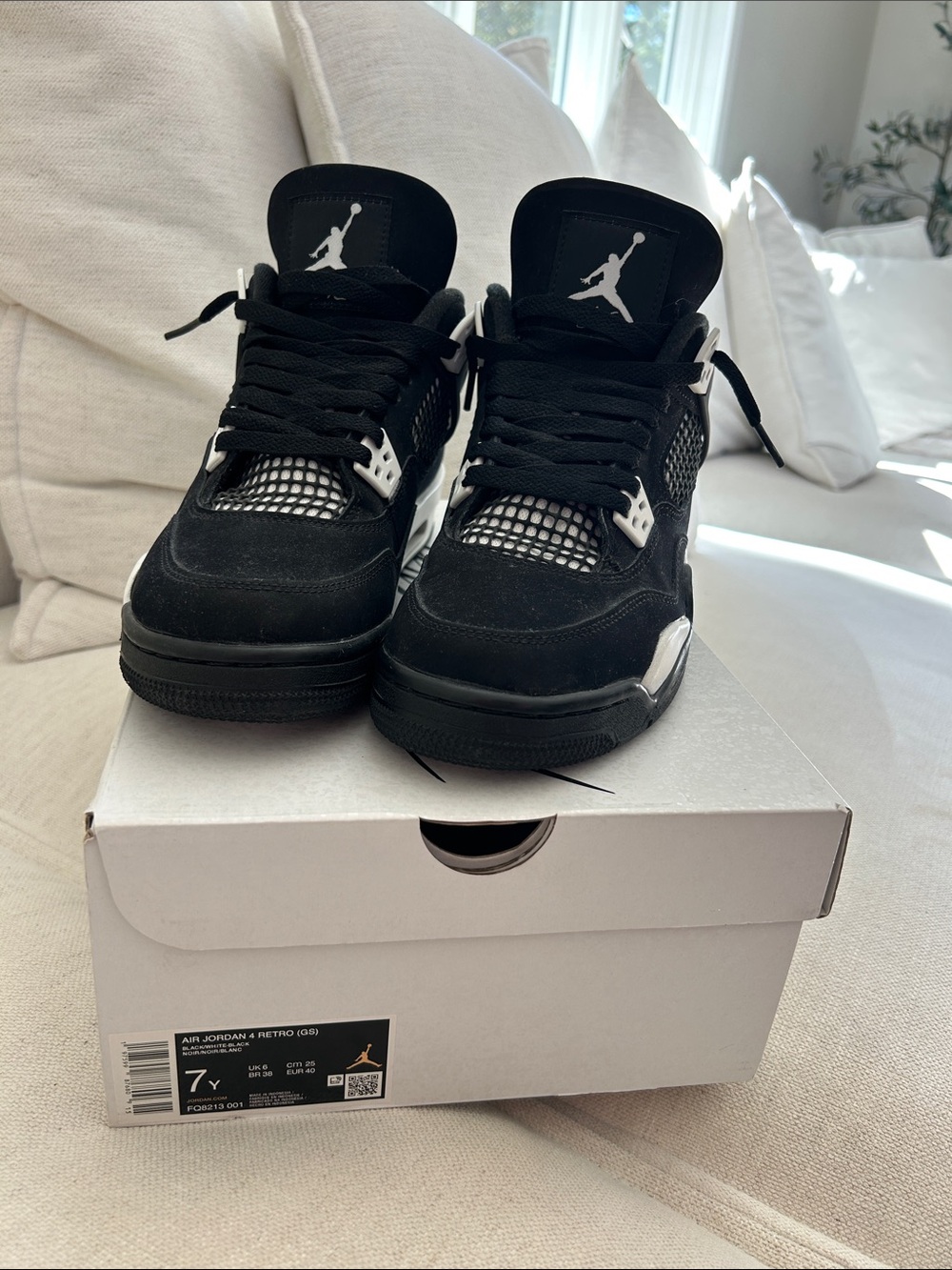 Nike Air Jordan 4 Retro Men’s Sneakers - Black/White
